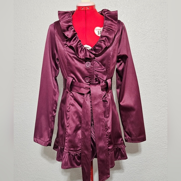 Elegant Ruffle Jacket / Blazer - Picture 1 of 8